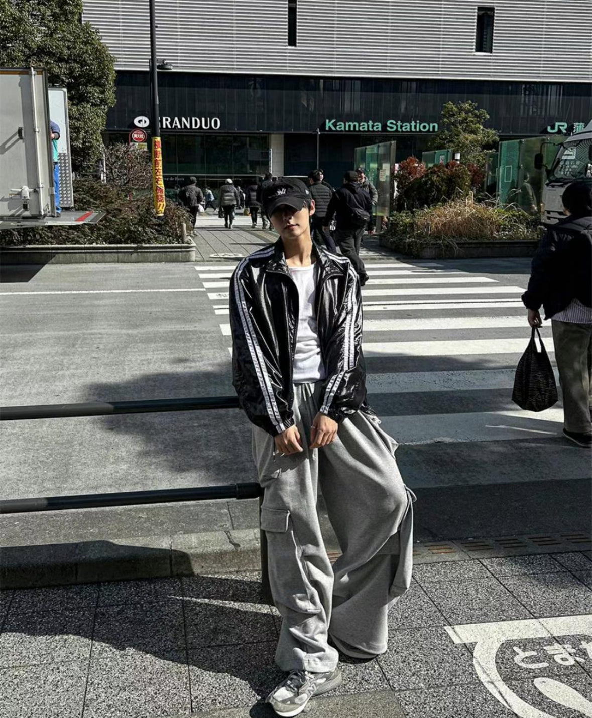 A41 shiny texture sports windbreaker (3 colors)