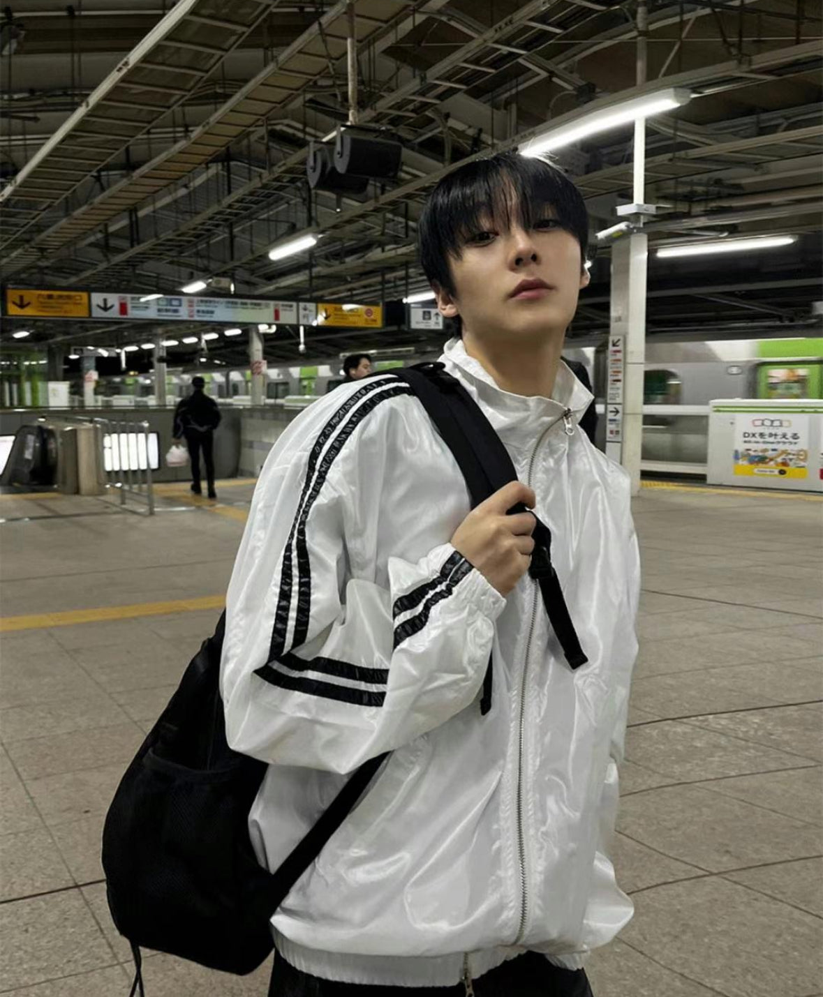 A41 shiny texture sports windbreaker (3 colors)