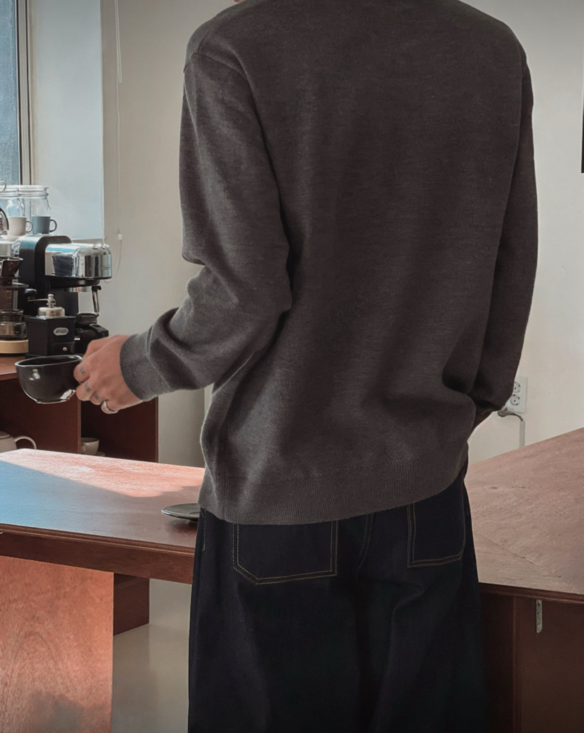 B25 wool button casual sweater (black gray)