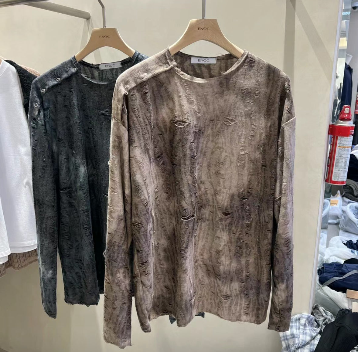 B33 Washed side-opening T-shirt (dark gray brown)