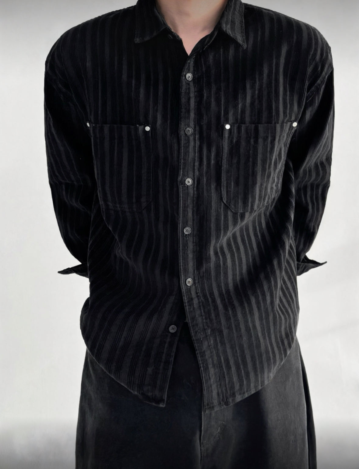 B34 Corduroy Rivet Shirt (Black/Brown)