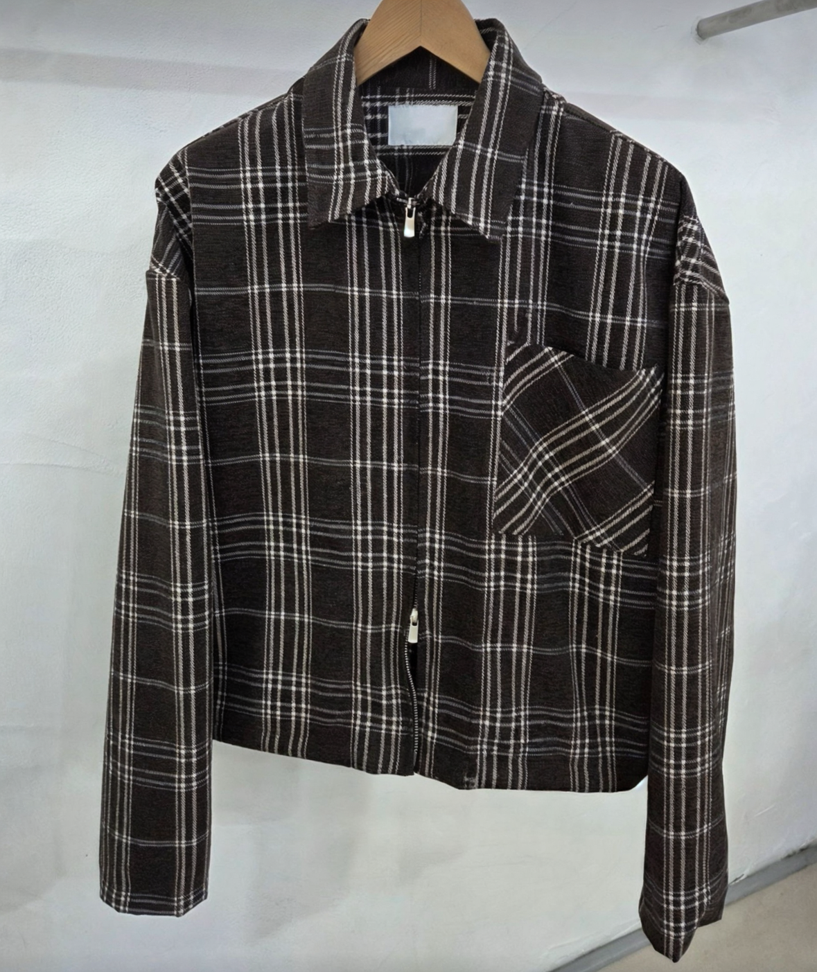 A49 短版格紋外套 (黑black 棕brown)
