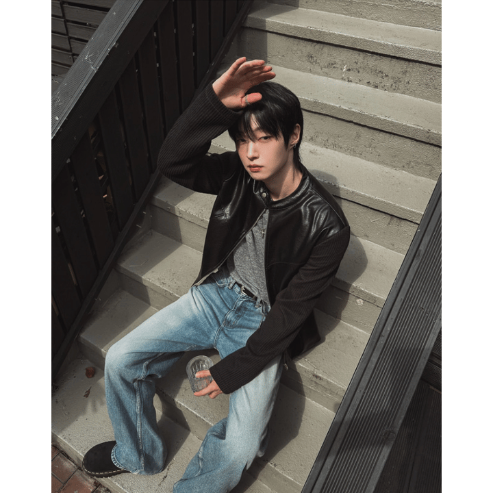 A100 針織拼接短版皮革夾克 (黑 米)