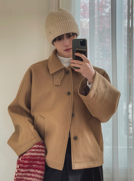 A121 羊毛落肩短版大衣 (米 黑)