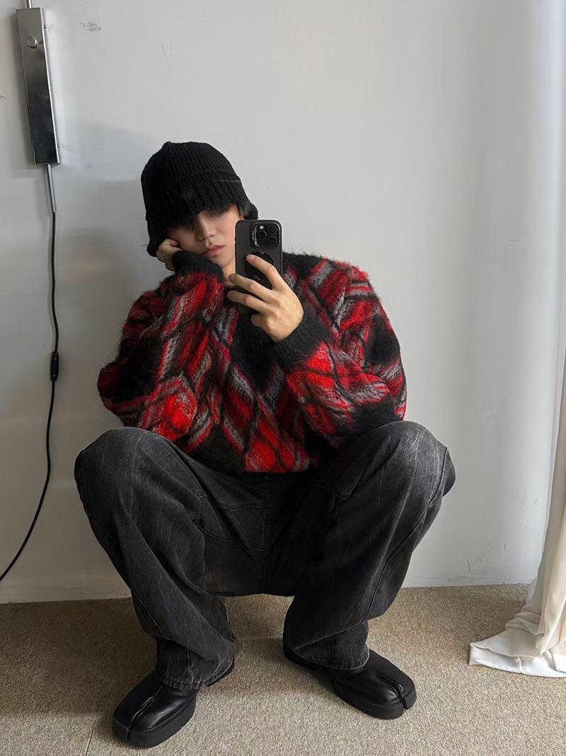 B138 高磅數菱格混色毛衣 (黑 紅)