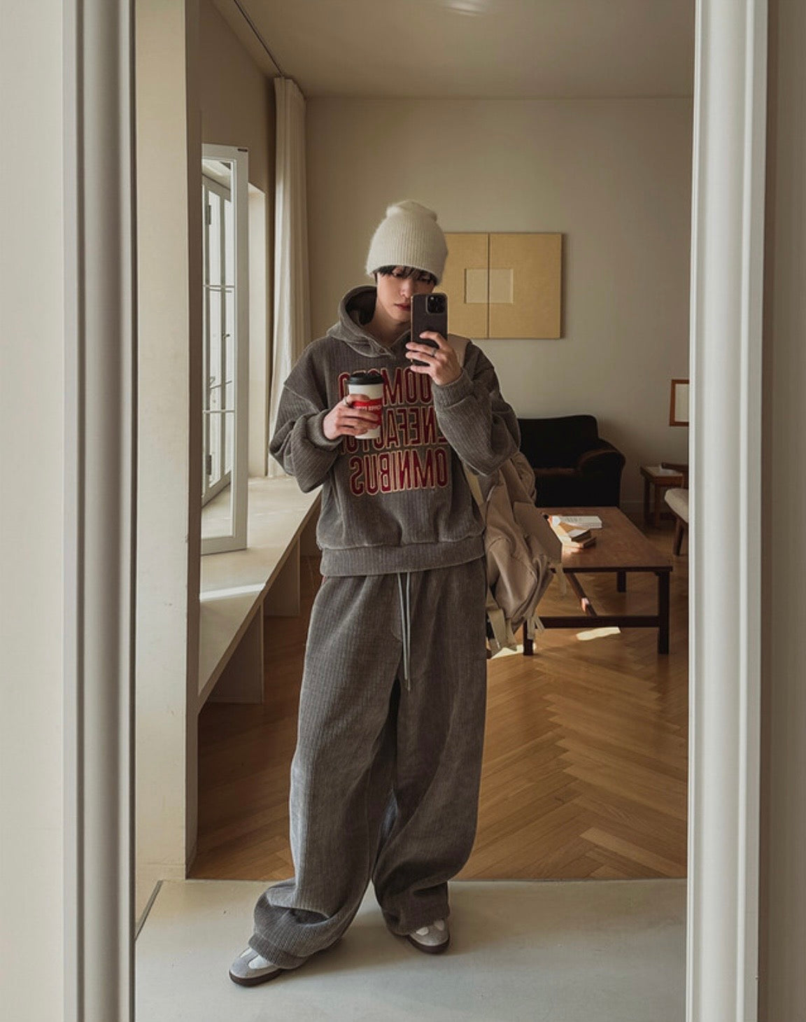 B162 緞面燈芯絨短版連帽上衣 (3色)