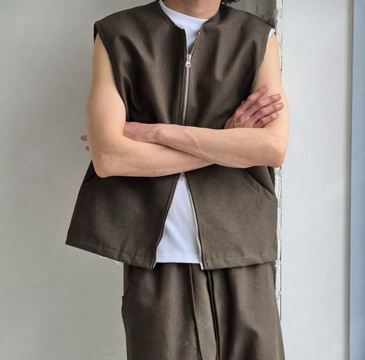 B57 Denim vest (black khaki)