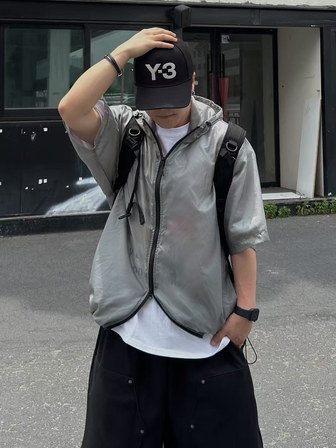 A57 Outline Hooded Short Sleeve Windbreaker (four colors)