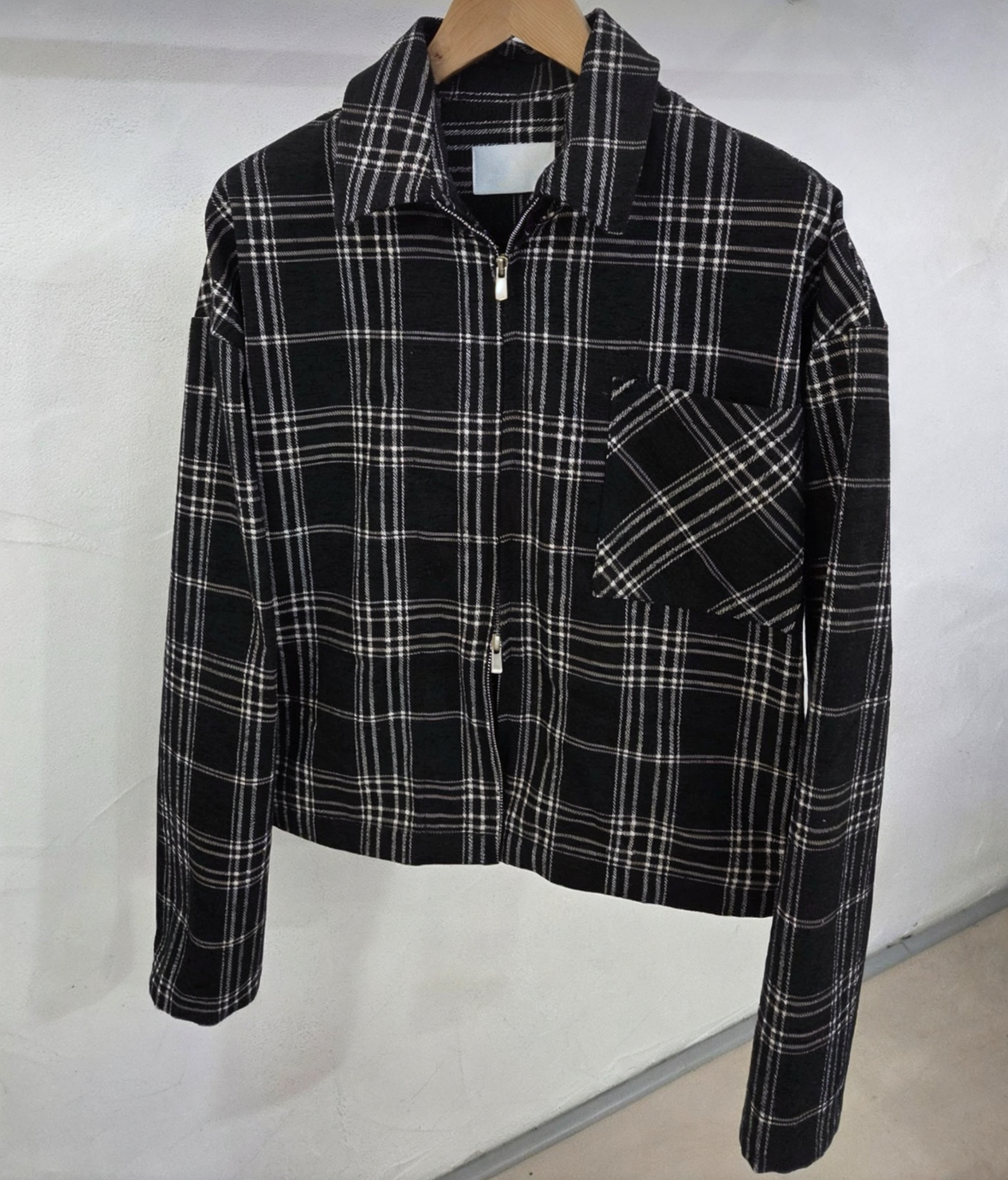 A49 短版格紋外套 (黑black 棕brown)