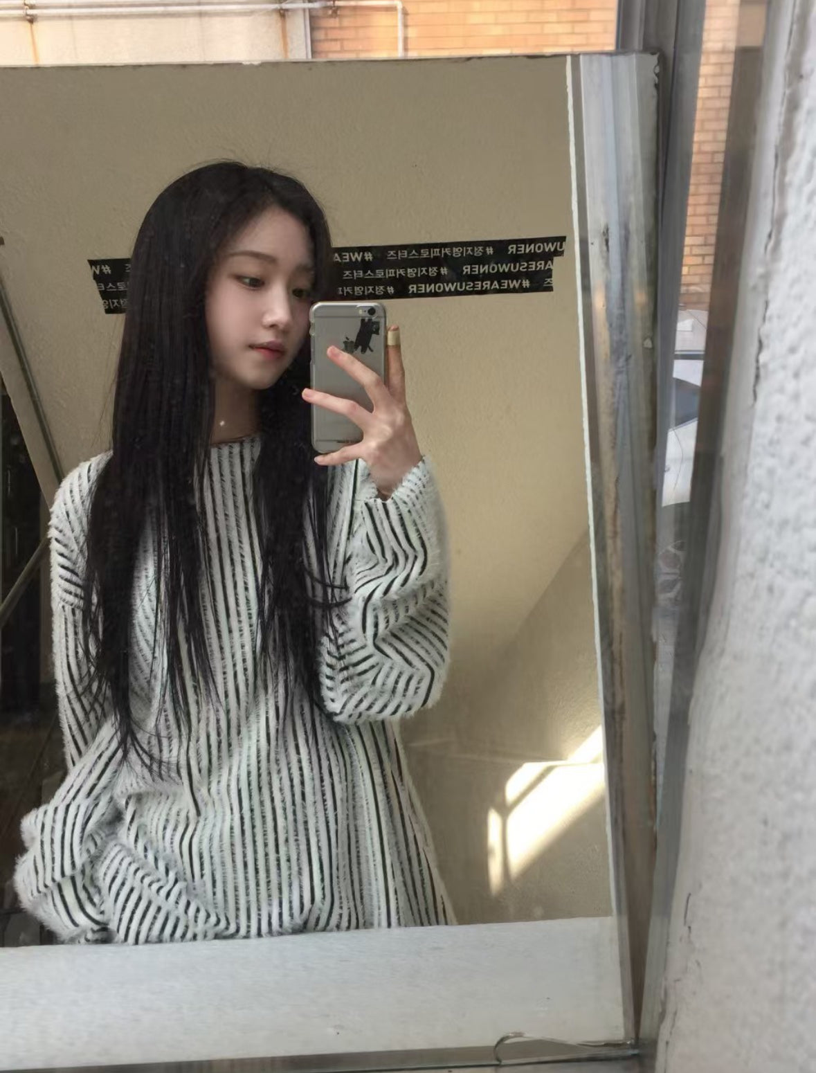 B23 Single side button knit sweater (dark gray brown)