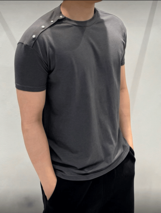 B42 Single side button T-shirt (3 colors)