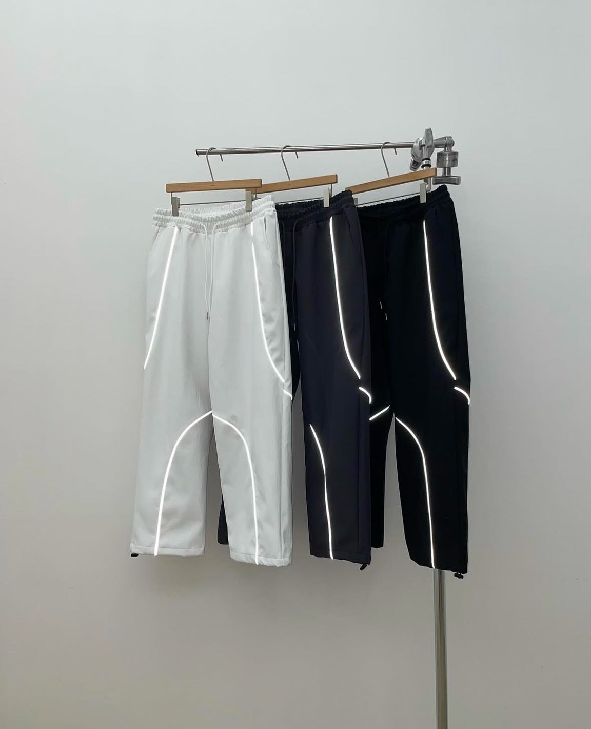 J7 deconstructed line contrast color nylon pants (3 colors)