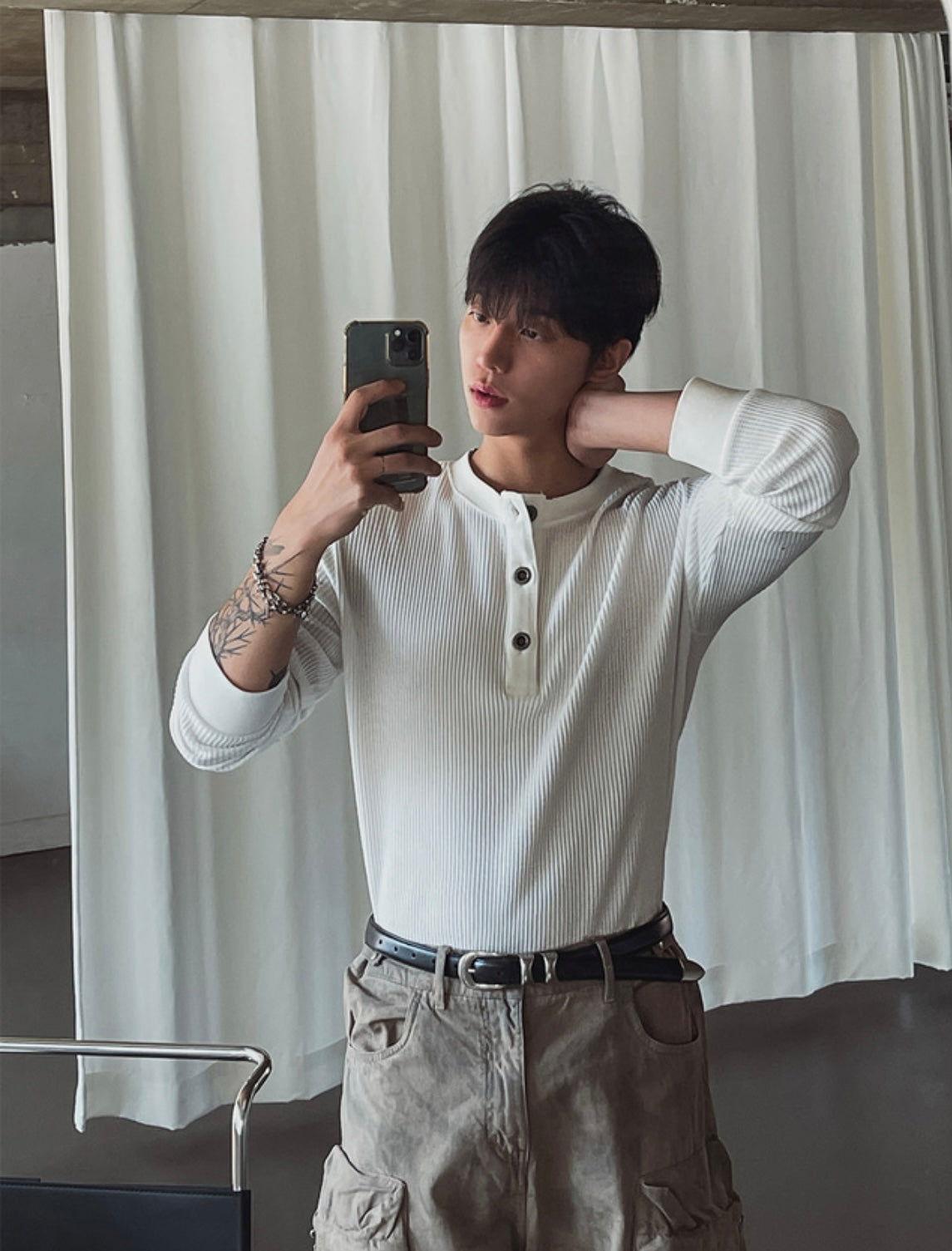 B141 低調拼接開釦針織上衣 (灰 白)