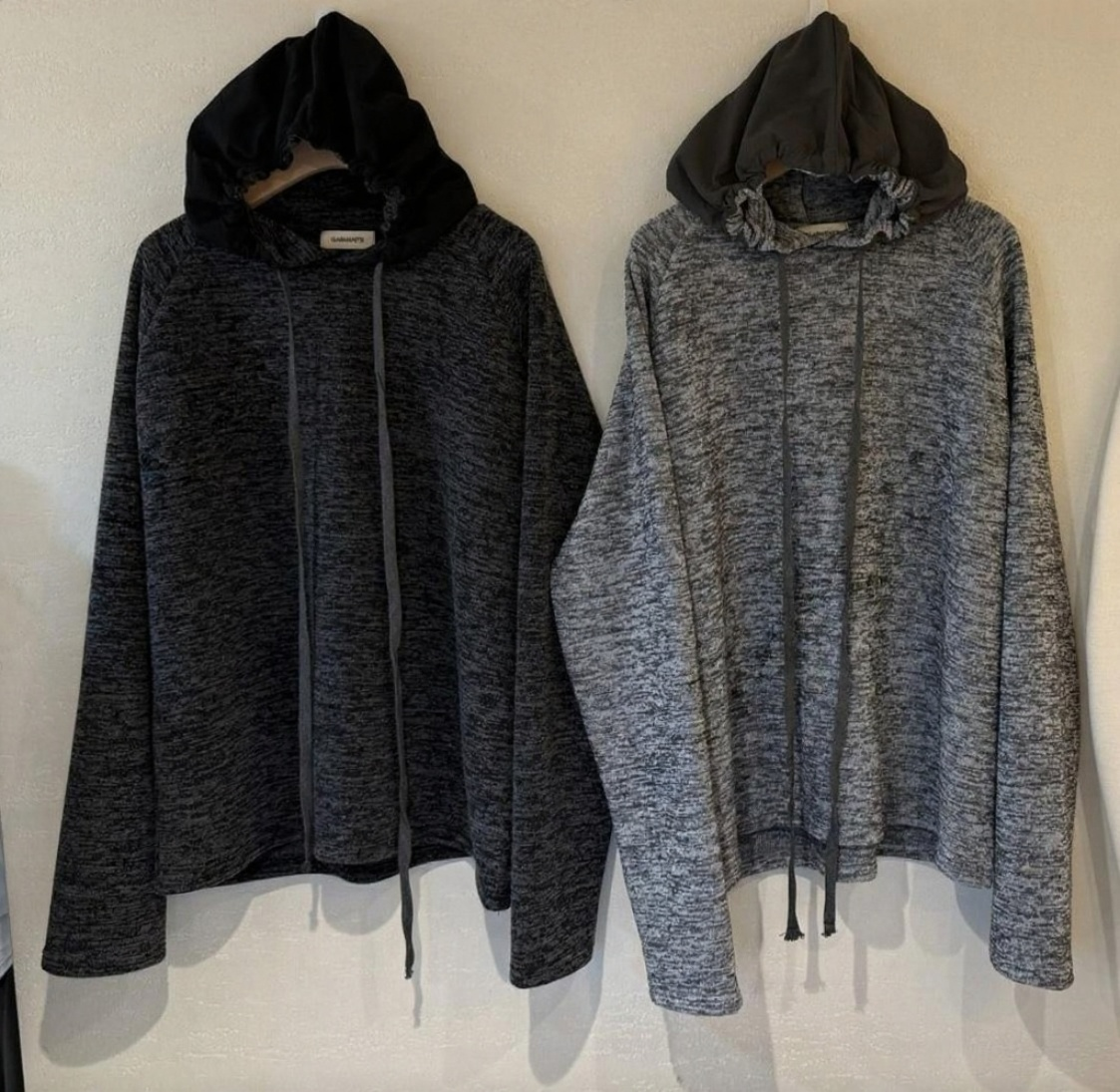 B132 Soft Mist Gray Knitted Hat T-shirt (Dark Gray)