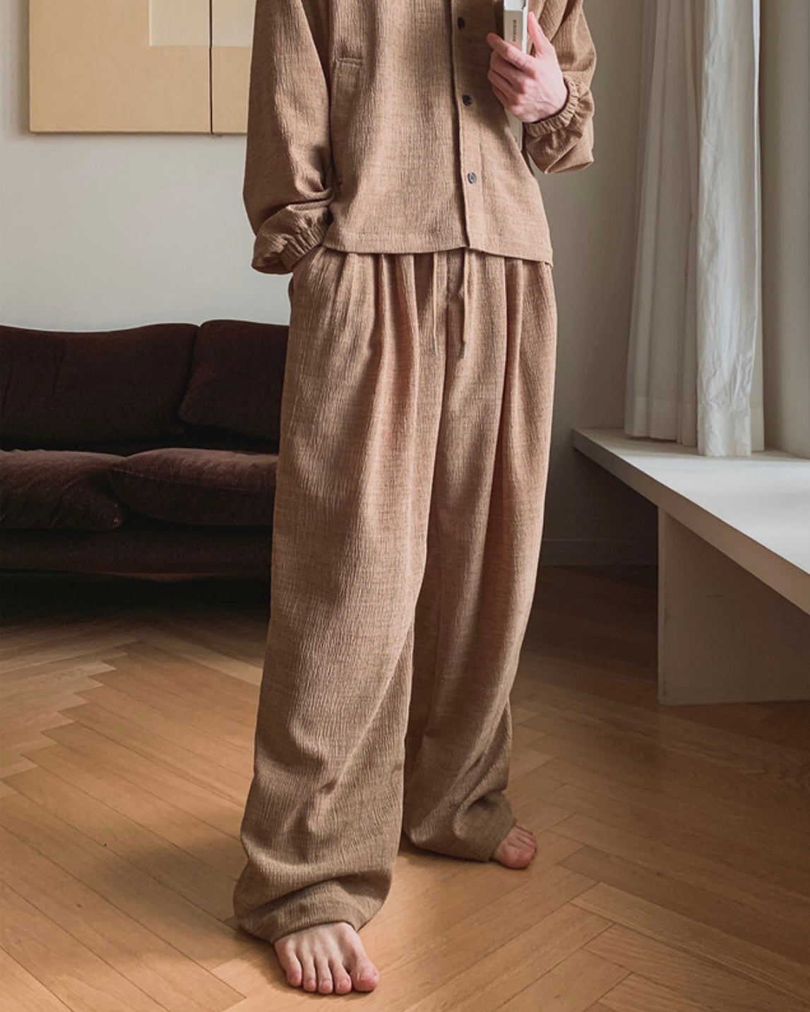 J100 自然紋理寬褲 (米 黑)