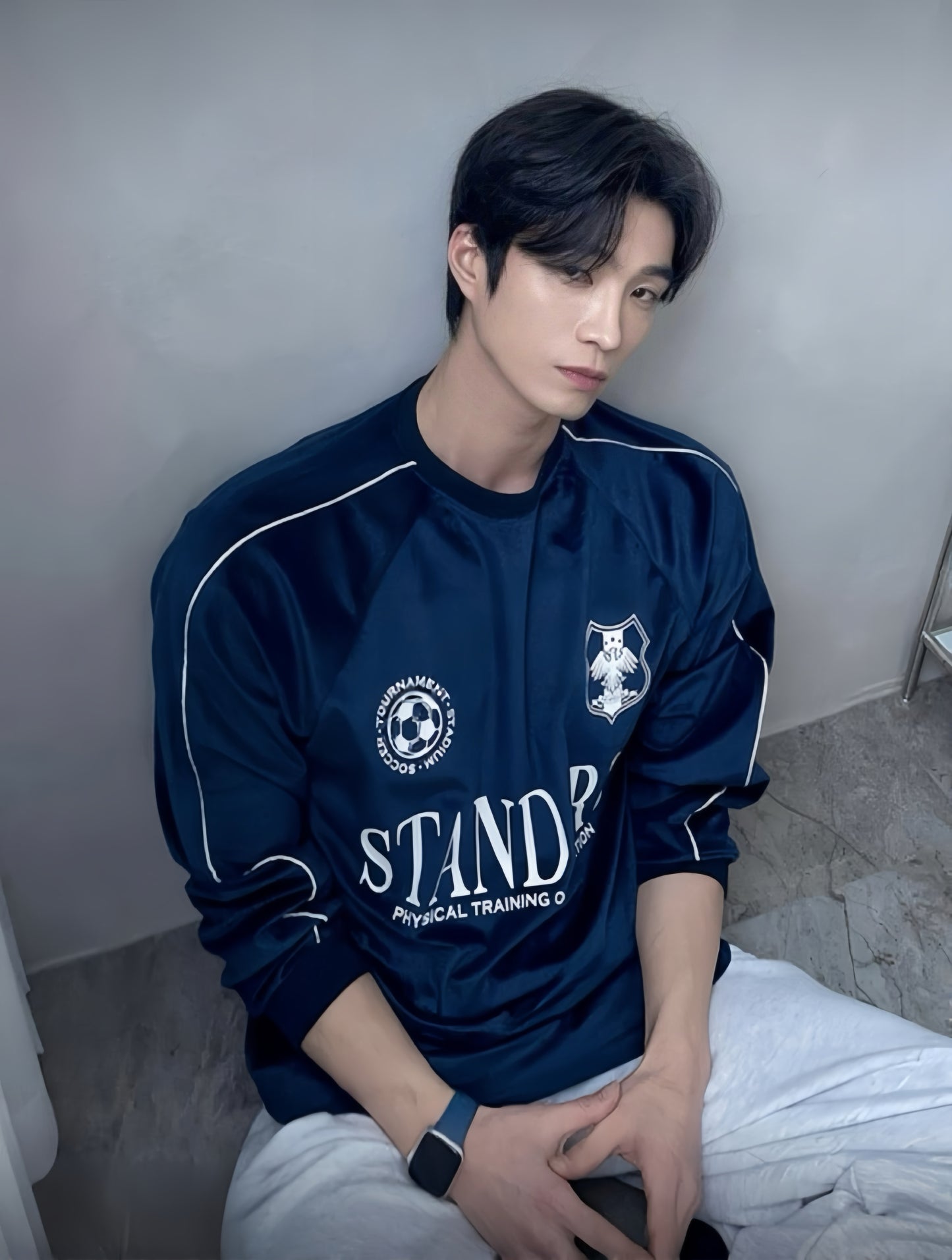 B146 霧光絲絨寬版上衣 (3色)