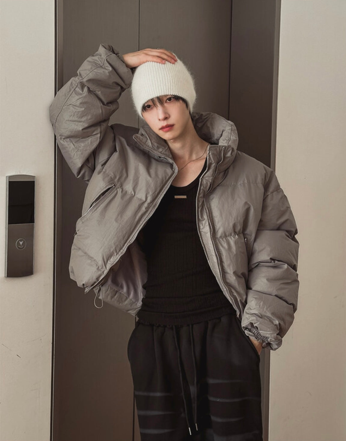 A112 雲朵羽絨外套 (灰 黑)