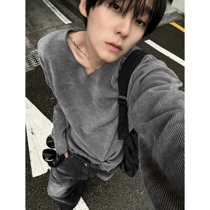 B147 寬鬆V領羅紋上衣 (4色)