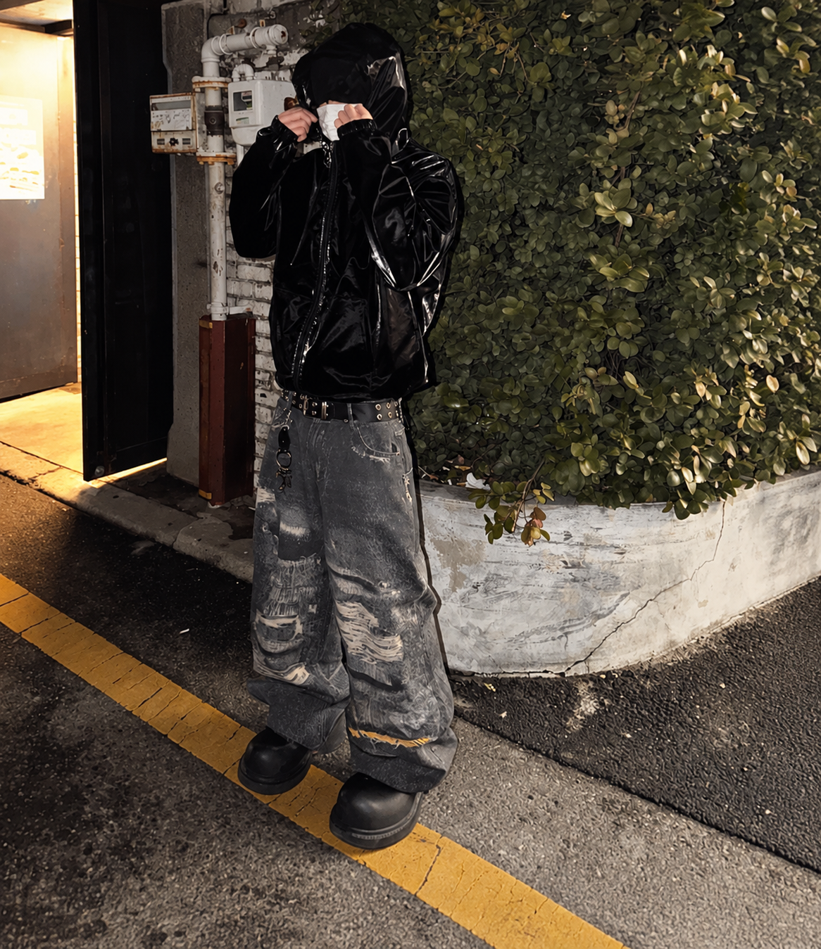 A195 高光澤連帽外套