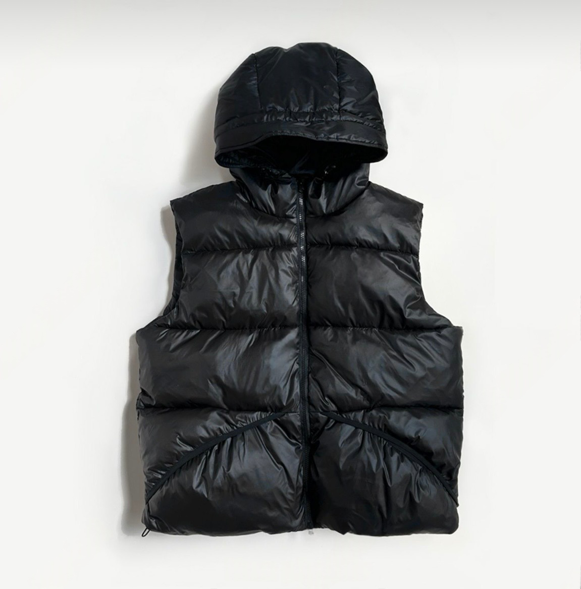 A141 金屬感連帽鋪棉背心 (卡其 黑)