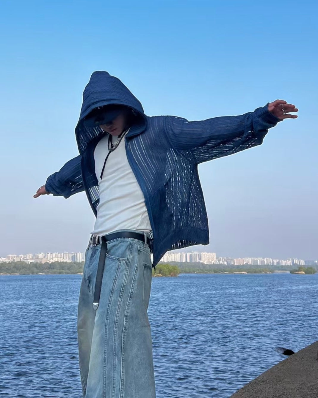 A66 鏤空連帽拉鍊外套 (黑black 藍blue)