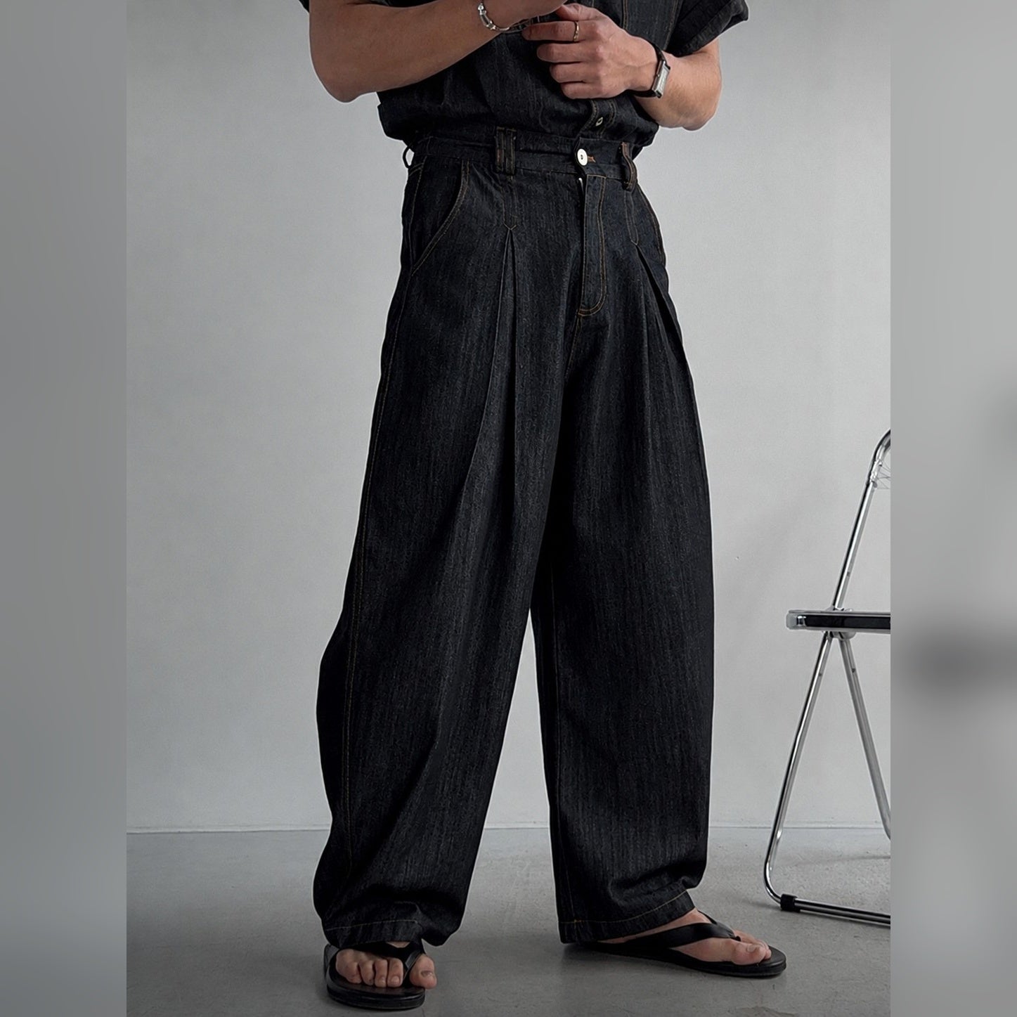 J125 黑色 Black square