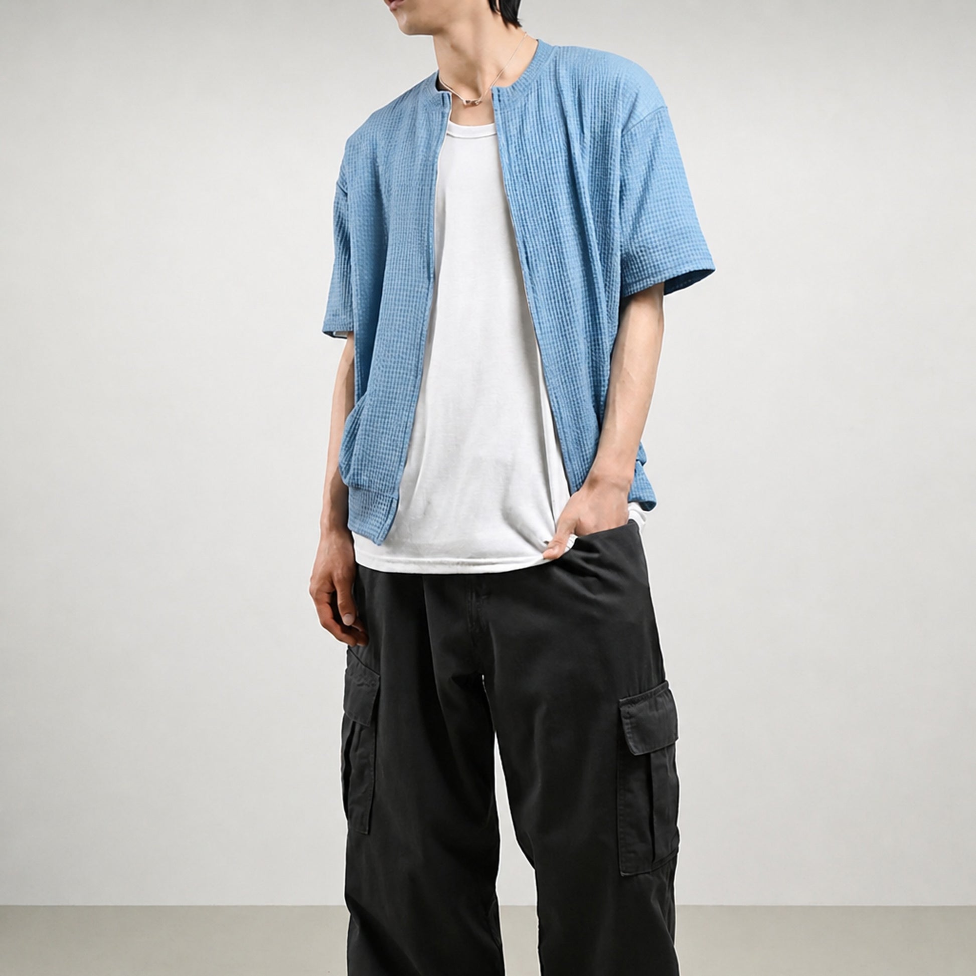 B70 淺藍色 Light blue