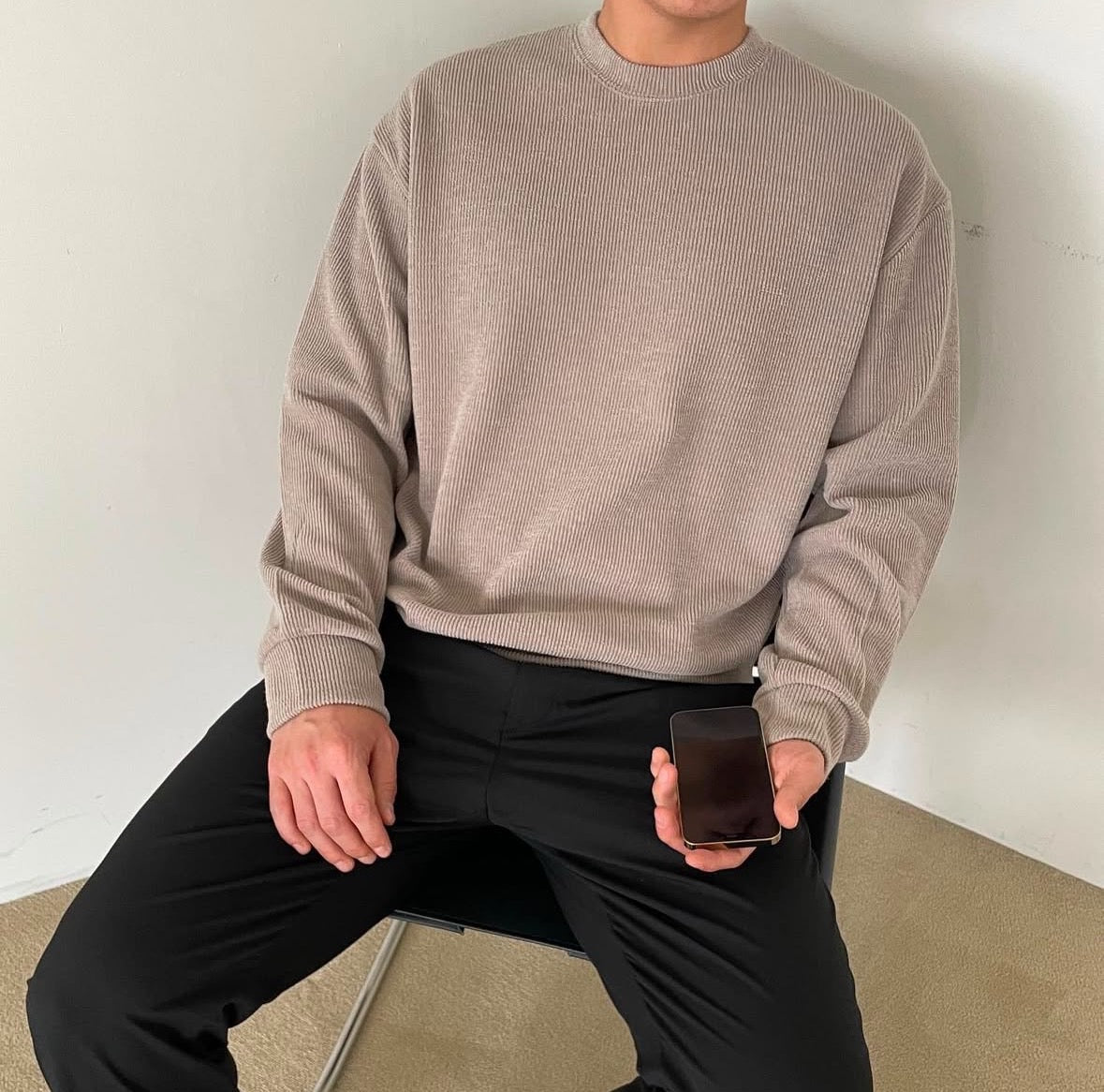 B5 Diallo loose fit knitted sweatshirt