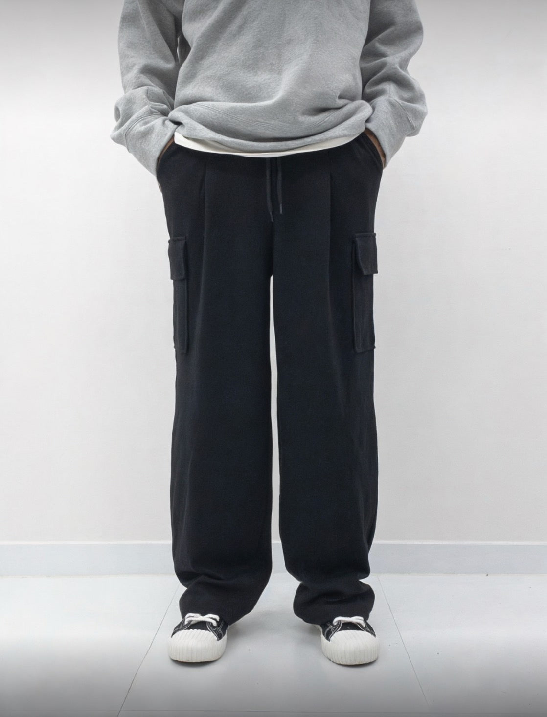 J4 single fold cargo wide pants