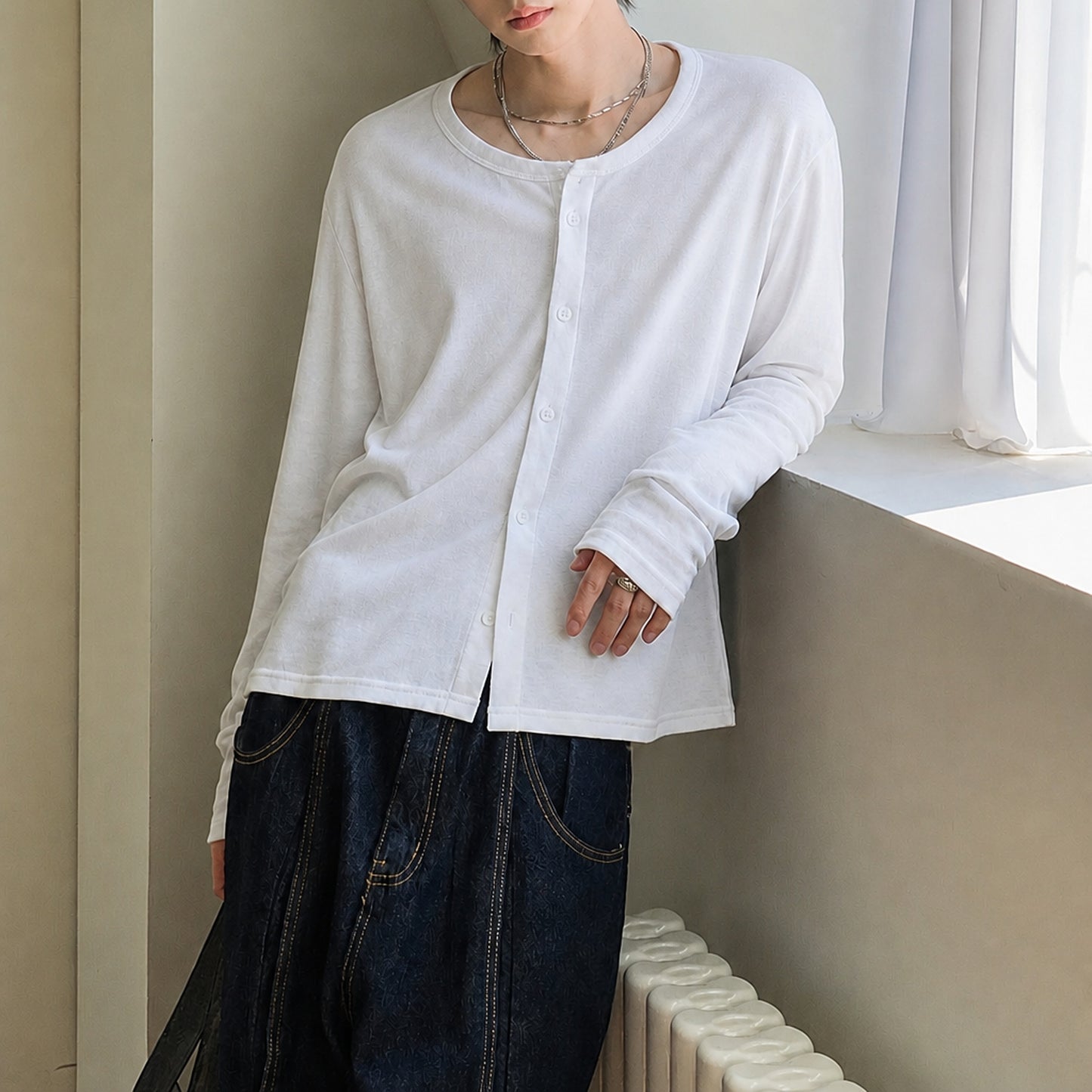 A165 白 White