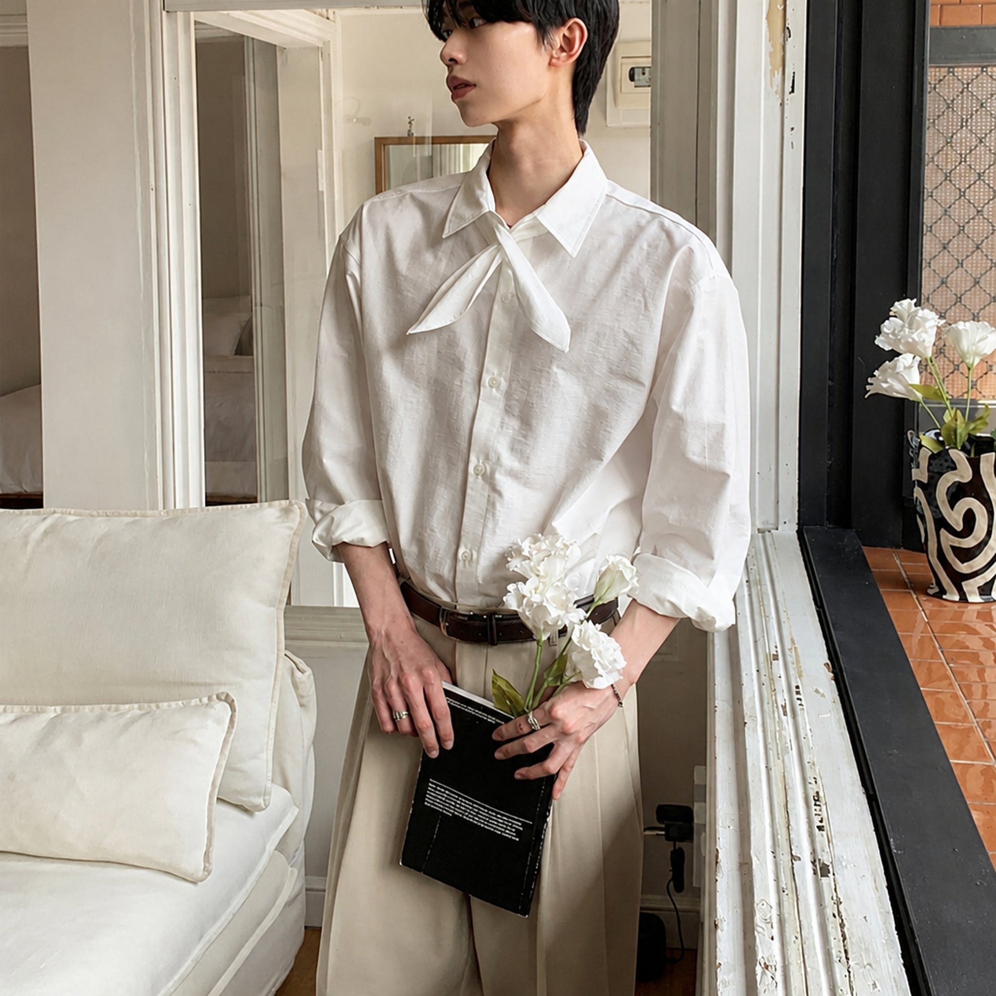 B189 白 White