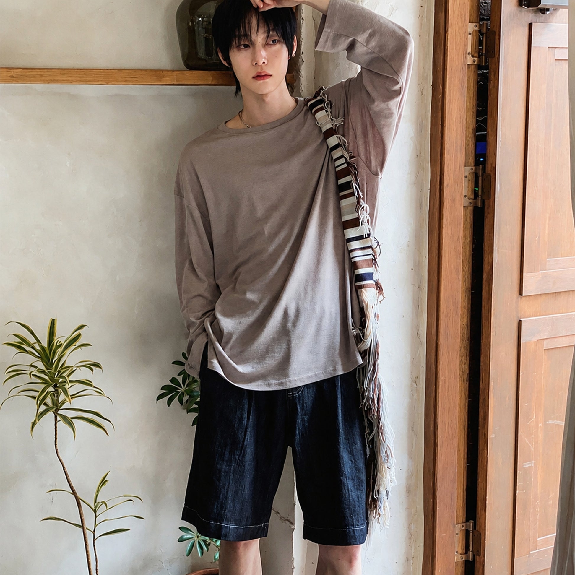 B203 灰咖色 Grayish Brown