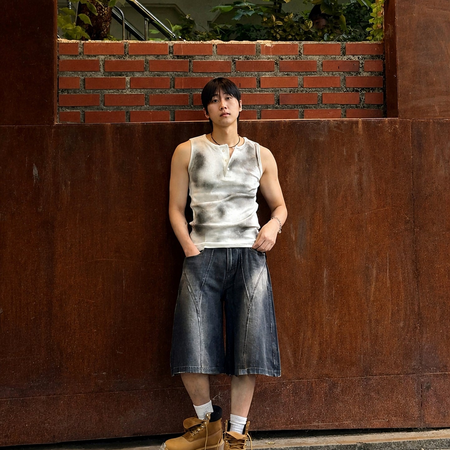 B111 白 White